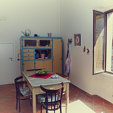 Bed and Breakfast La Pietra D'Argento Caserta Vecchia Exterior foto