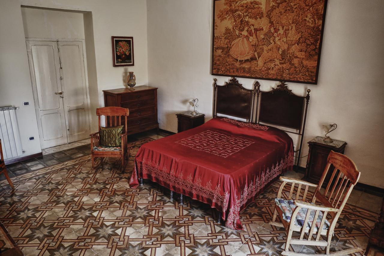 Bed and Breakfast La Pietra D'Argento Caserta Vecchia Exterior foto